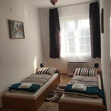 Eva Apartman Miskolc Exterior foto