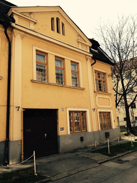 Eva Apartman Miskolc Exterior foto